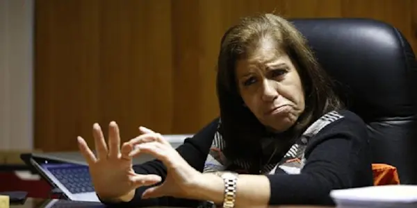 ¿Alguien recuerda quién era Lourdes Flores Nano?
