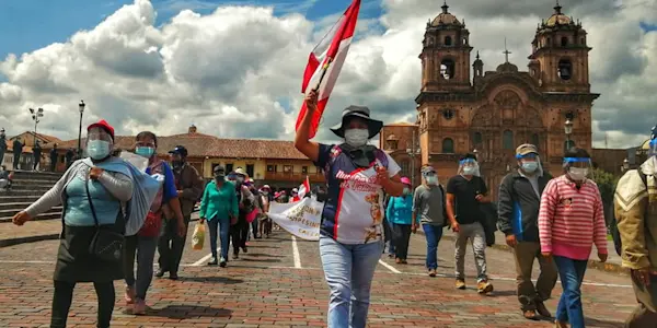 Protestas sin respuestas: Un embalse peligroso