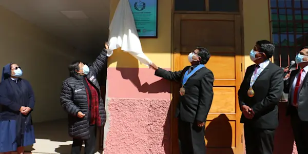 Ministerio de la Mujer reconoce a la recordada educadora puneña María Asunción Galindo con la Orden “Mujeres del Bicentenario”