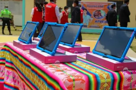 En la primera semana de clases solo se ha entregado el 18% de tablets que corresponden a la región Puno