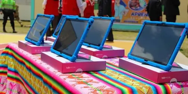 En la primera semana de clases solo se ha entregado el 18% de tablets que corresponden a la región Puno