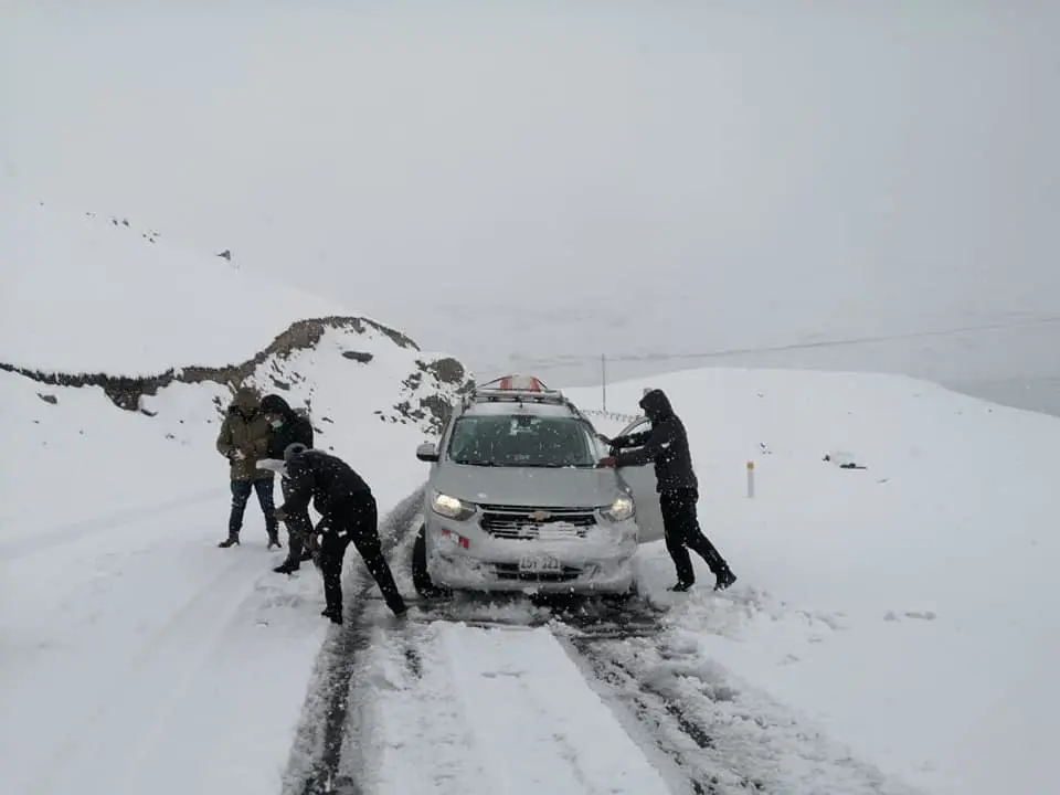 Lluvias y nevadas afectan a población del centro poblado de Loromayo