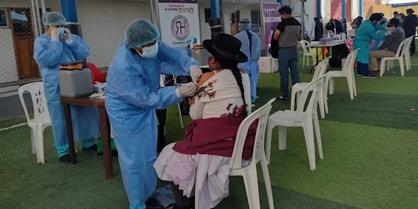 Inician vacunación de adultos de 50 a 59 años en Ayacucho y Huanta