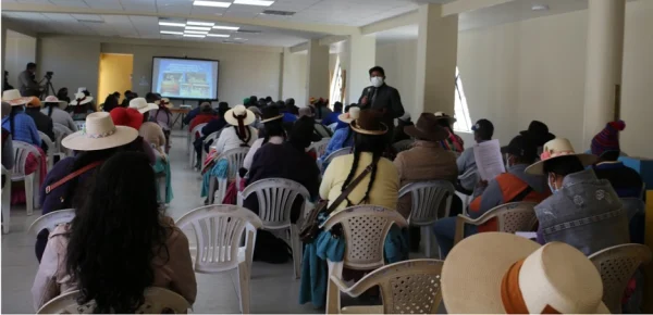 Municipalidad de Puno promueve capacitación de alcaldesas y regidoras