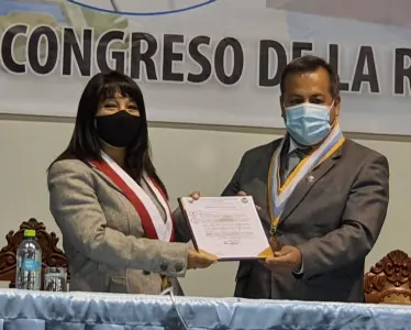 Presidenta del Congreso ofrece mayor apoyo a población de Hualgayoc