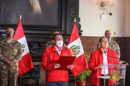 ¿El fin de un ciclo democrático en el Perú?: la militarización de la política como punto de quiebre.