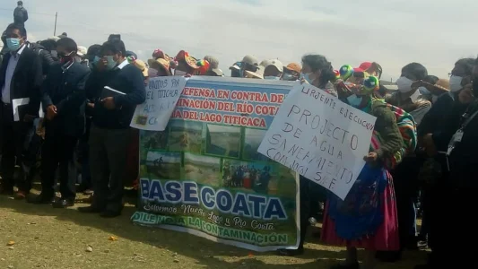 Exigen al premier Aníbal Torres cumplir los compromisos del gobierno para la remediación ambiental de la cuenca Coata