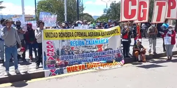 Rondas y CGTP se movilizan en Cajamarca para exigir nueva Constitución