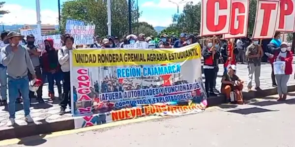 Rondas y CGTP se movilizan en Cajamarca para exigir nueva Constitución