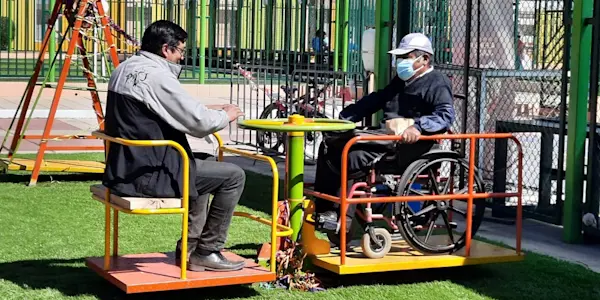 Se inaugura primer parque de juegos inclusivos en Puno