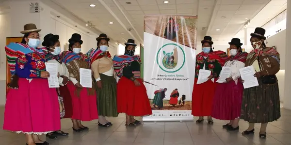 Organizaciones de mujeres impulsan ordenanza regional para promover la agricultura familiar