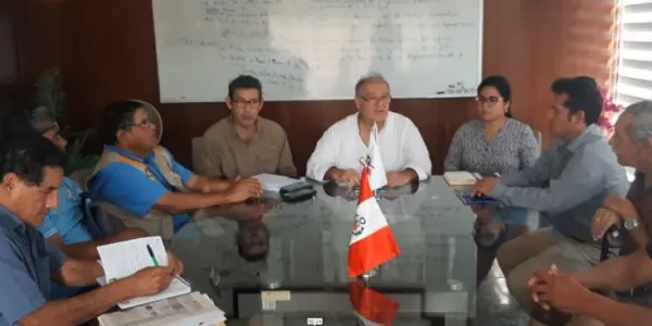 Juntas vecinales de Piura y Chulucanas se reunieron con el gerente de EPS Grau buscando solución al desabastecimiento de agua potable
