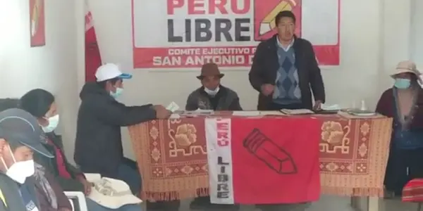 Militantes de Perú Libre inician recolección de firmas para referéndum a favor de una Asamblea Constituyente