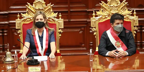 Entre la vacancia y el adelanto de las elecciones generales