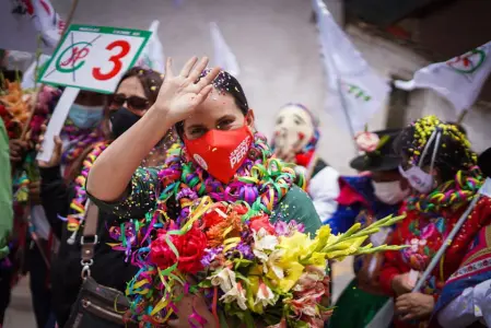 El gesto de Verónika Mendoza hacia los empresarios