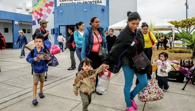 Pan y rosas: los desafíos de la situación laboral de las refugiadas y migrantes venezolanas en el Perú