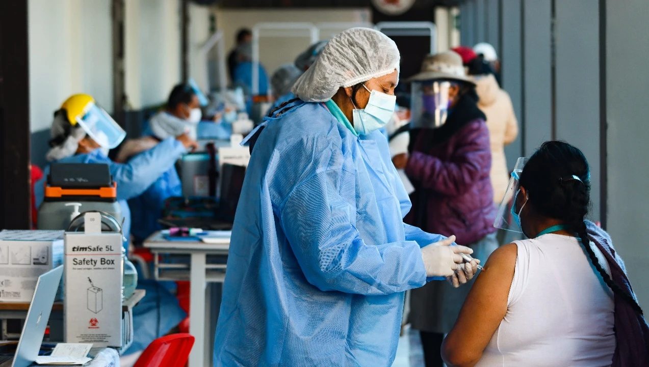 Cusco demanda a nuevo ministro de salud continuar proceso de vacunación