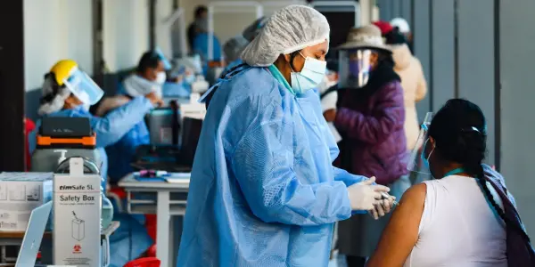 Cusco demanda a nuevo ministro de salud continuar proceso de vacunación