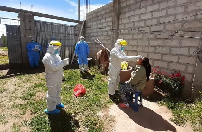 La pandemia develó grandes deficiencias en la gestión de la salud y la educación en Puno