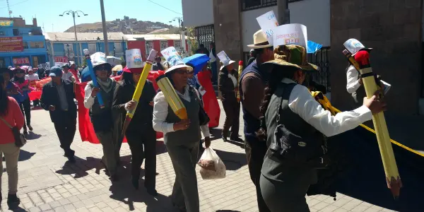 Perú Libre consolida su alianza con el magisterio en Puno