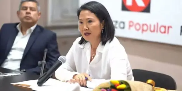 La muy leal oposición de Keiko Fujimori y El Comercio