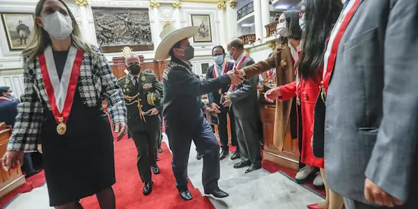 ¿Dos pares perniciosos pueden colapsar al Perú?