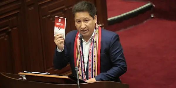 Academia Mayor de Lengua Quechua de Cusco denunciará al Congreso por discriminación