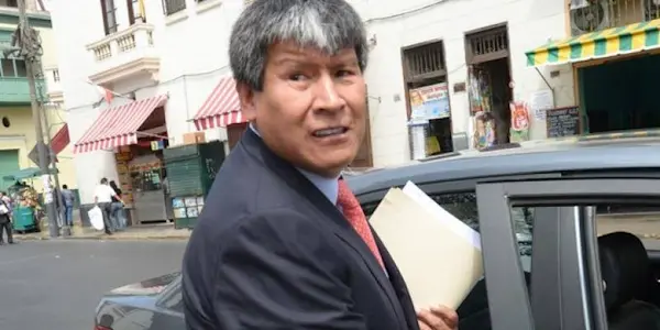 Wilfredo Oscorima anuncia su intención de volver al gobierno regional de Ayacucho