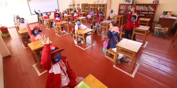 1,378 instituciones educativas iniciaron labores educativas presenciales y semipresenciales en Cusco