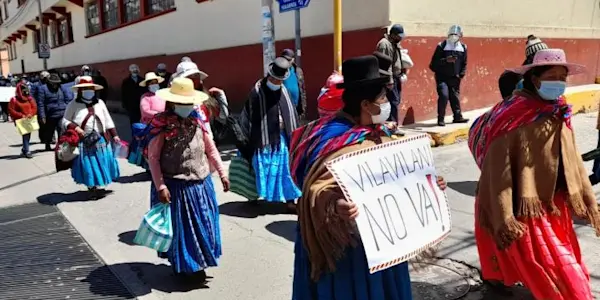 Pobladores de la Zona Sur de Puno protestan exigiendo paralización del proyecto Vilavilani II