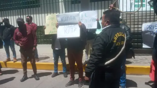 Organizaciones sociales de Puno exigen prisión preventiva para el gobernador regional Agustín Luque y su esposa