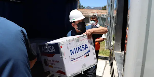 Aseguran que no se dañó cadena de frío para conservar vacunas en Bambamarca