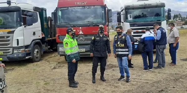 Incautan 10 vehículos de carga utilizados para traslado ilegal de tierra orgánica desde Cajamarca