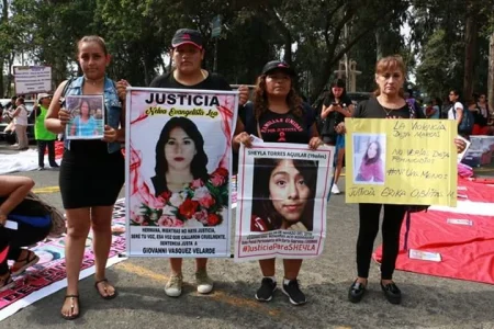 La lucha de las Familias Unidas por Justicia. Ni una Asesinada Más