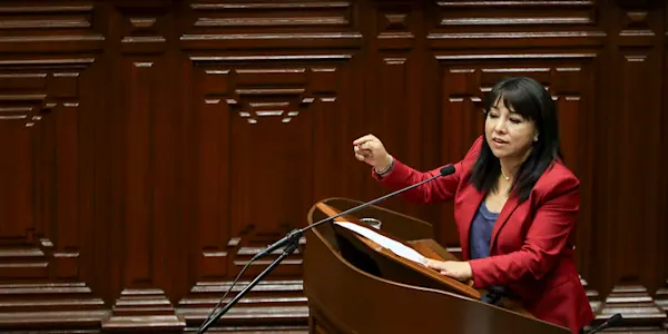 Una Presidenta que llama a levar anclas, desplegar las velas y partir