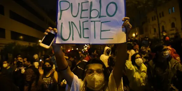 Aquel a quien los dioses quieren destruir, primero lo vuelven loco