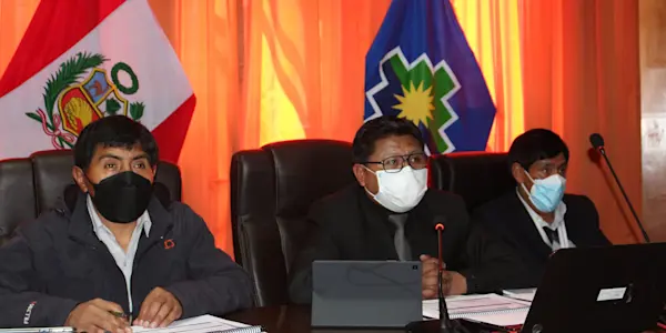 Consejeros regionales evaluarán nuevamente suspensión de Agustín Luque por orden del JNE