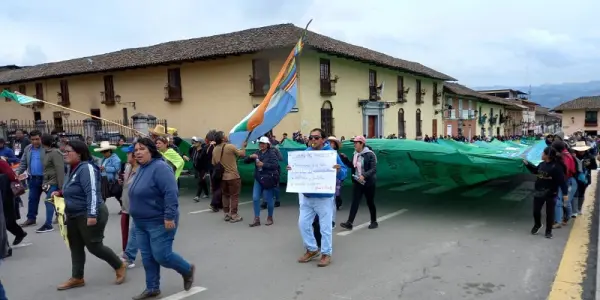 Paro nacional se desarrolla con movilizaciones y bloqueos en Cajamarca