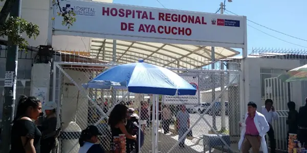 Hospital Regional de Ayacucho se queda sin médicos especialistas por falta de pagos