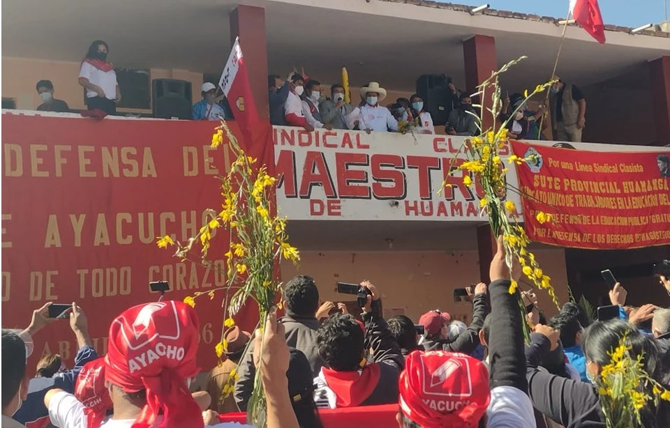 Pedro Castillo plantea que se establezca la revocatoria de congresistas y del Presidente de la República