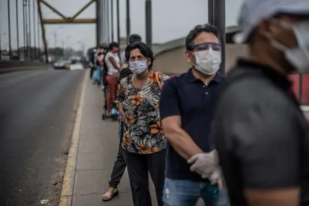 Perú: el inútil fervor de esperar