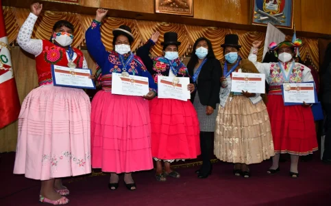 Otorgan reconocimiento a lideresas por el Día Internacional de la Eliminación de la Violencia Contra la Mujer