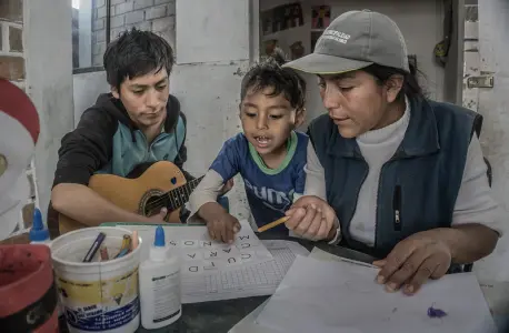 Aún somos, todavía resistimos