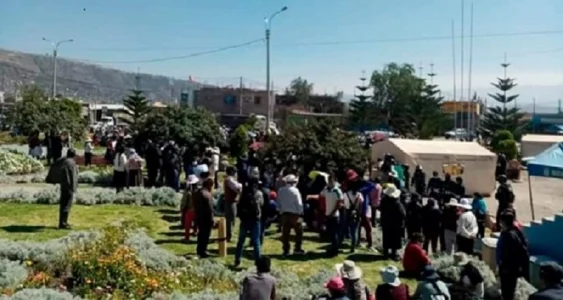 Ayacucho: Pobladores de Yanama se movilizan exigiendo reinicio de obra de saneamiento 