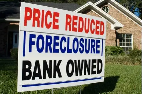 490x326 Foreclosure2