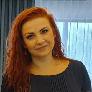 Agata Szczepanek Headshot