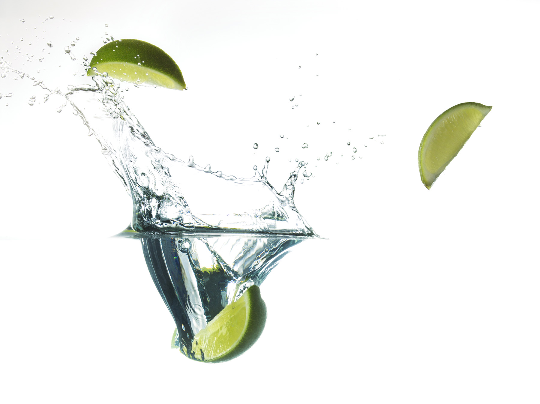 Limes, splash, food photography, freeze action, fast flash duration, food, citrus, profoto, canon, summer