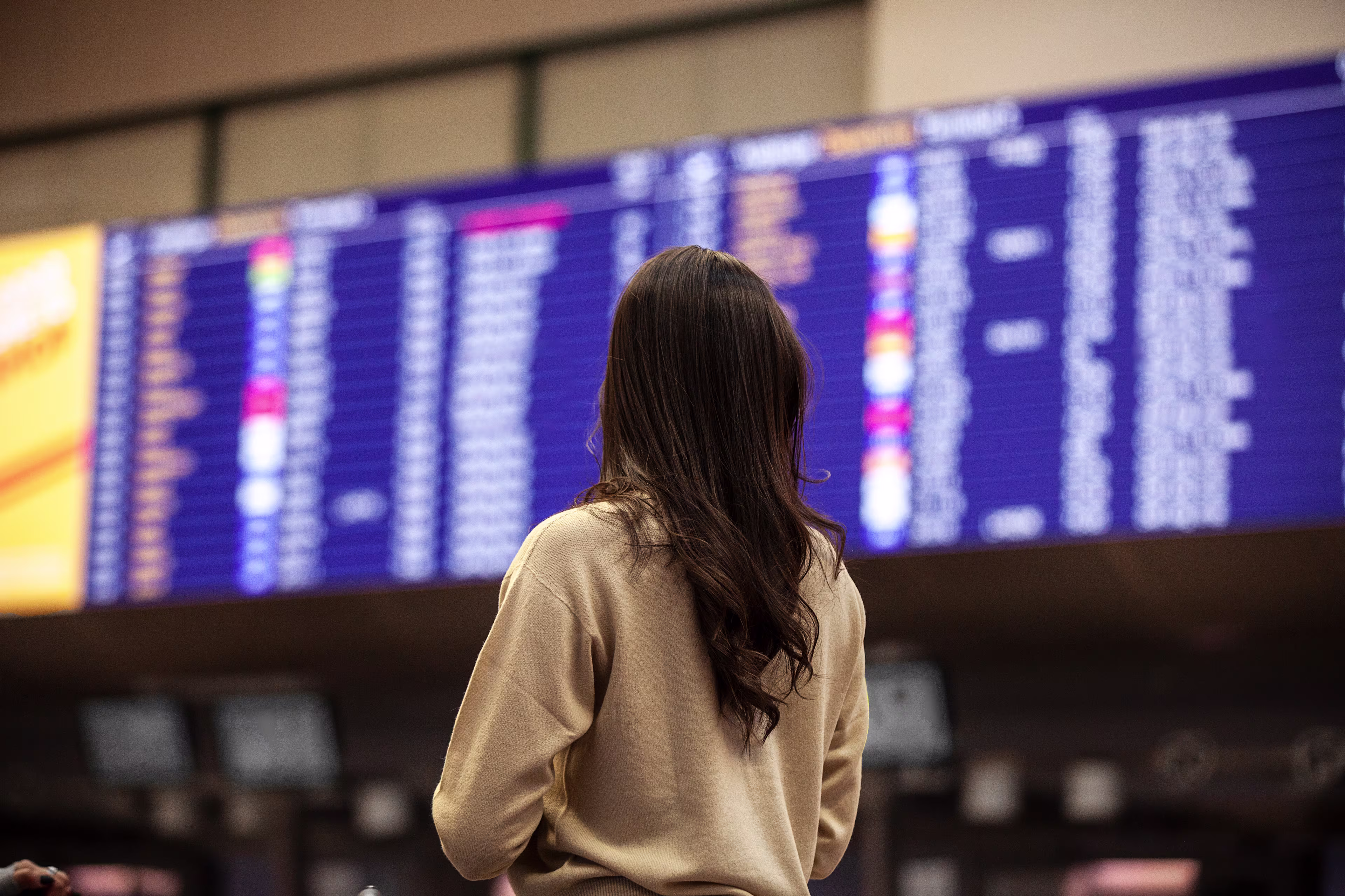 scandinavian-airlines-departures-airport-sas