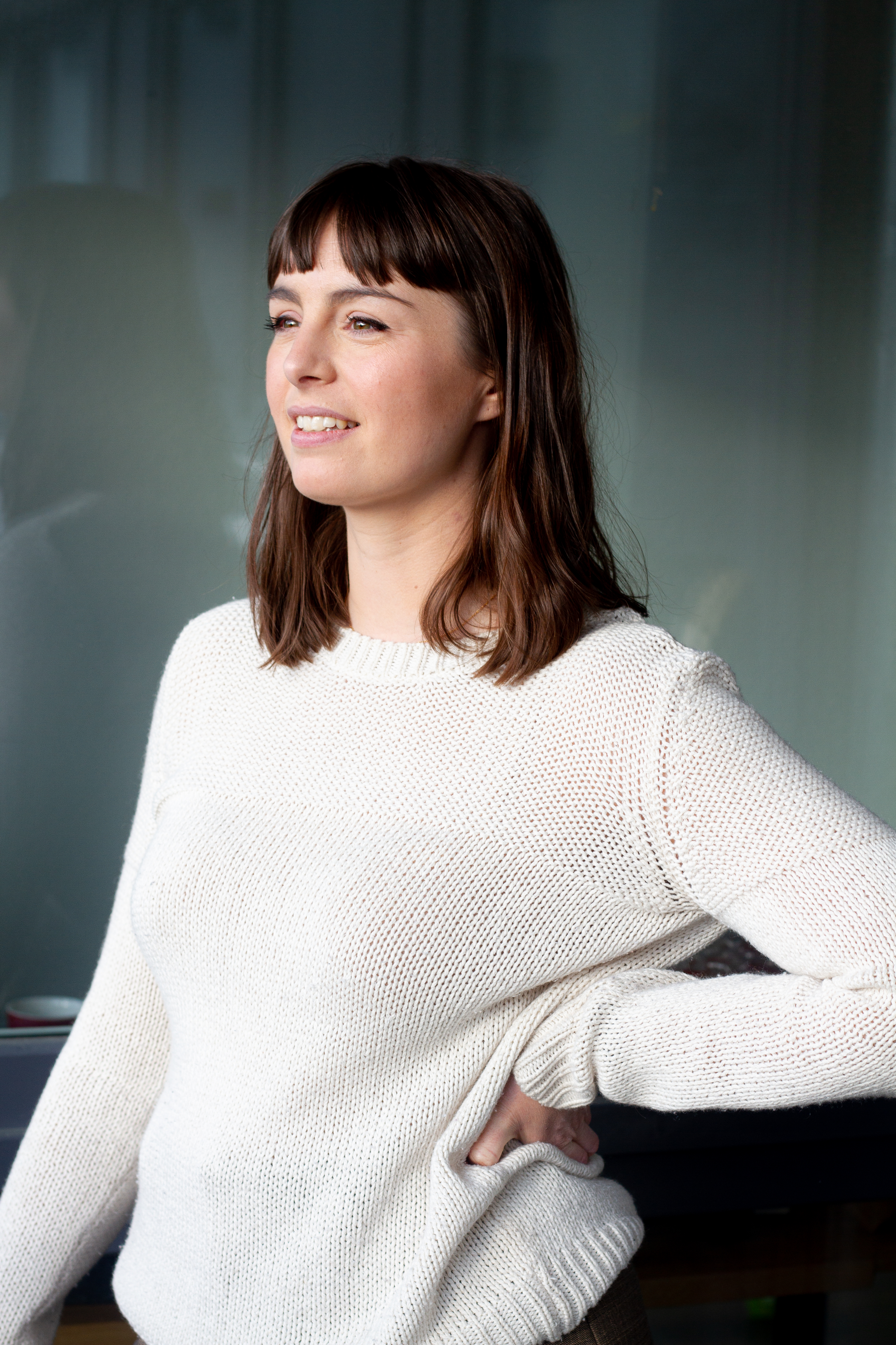 Alexandra Koken ist Autorin und Texterin für HR-Themen und lebt in Berlin.