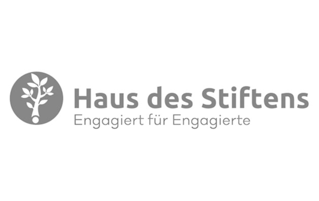 Haus des Stiftens b/w